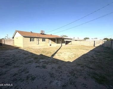 5047 W Tuckey Ln Way - Photo Thumbnail 8