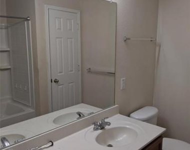 4525 Mountain Oak Street - Photo Thumbnail 23