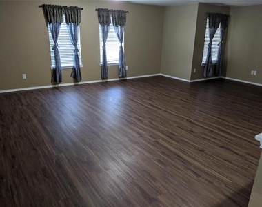 4525 Mountain Oak Street - Photo Thumbnail 18