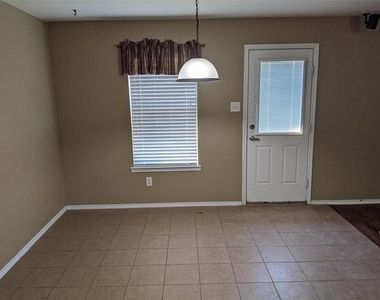 4525 Mountain Oak Street - Photo Thumbnail 8