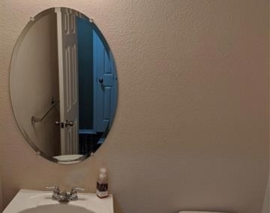 4525 Mountain Oak Street - Photo Thumbnail 4