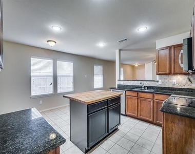 76 Daisy Drive - Photo Thumbnail 8