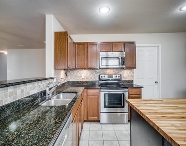 76 Daisy Drive - Photo Thumbnail 10