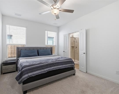 1121 Western Yarrow Avenue - Photo Thumbnail 18