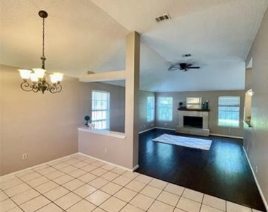 5809 Turner Street - Photo Thumbnail 3