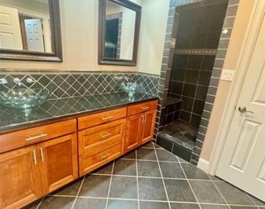 5809 Turner Street - Photo Thumbnail 17