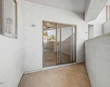 1800 W Elliot Road - Photo Thumbnail 13