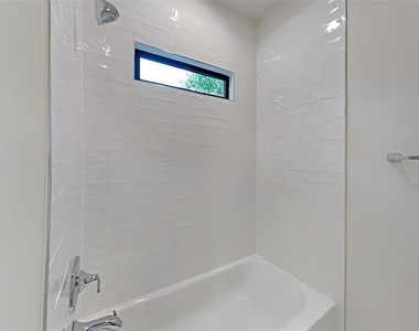 4417 Emerson Avenue - Photo Thumbnail 19