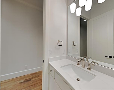 4417 Emerson Avenue - Photo Thumbnail 16