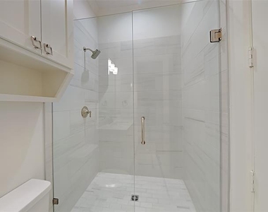 4417 Emerson Avenue - Photo Thumbnail 17