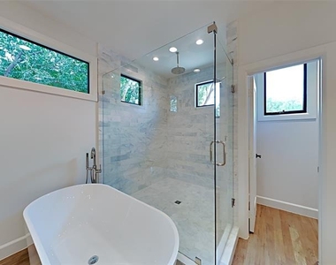 4417 Emerson Avenue - Photo Thumbnail 7