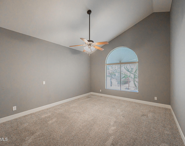 23750 N 75th Place - Photo Thumbnail 11