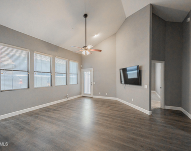 23750 N 75th Place - Photo Thumbnail 3