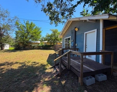 949 Palm Street - Photo Thumbnail 21