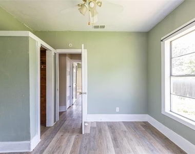 949 Palm Street - Photo Thumbnail 19