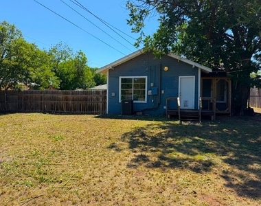 949 Palm Street - Photo Thumbnail 22