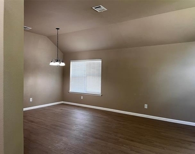 2513 Slalom Drive - Photo Thumbnail 13