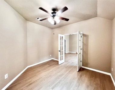 2513 Slalom Drive - Photo Thumbnail 10