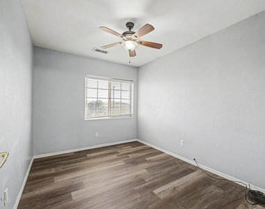 13166 W Cypress Street - Photo Thumbnail 35