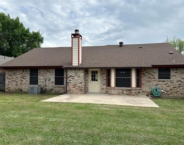 6621 N Park Drive - Photo Thumbnail 13
