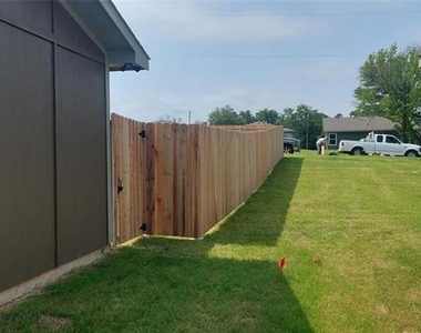 406 E Munson Street - Photo Thumbnail 14