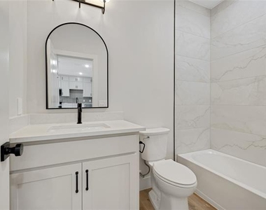408 Foch Street - Photo Thumbnail 2