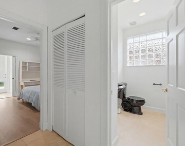 1716 Nw 124th Way - Photo Thumbnail 15