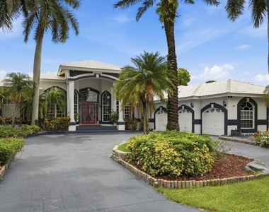 1716 Nw 124th Way - Photo Thumbnail 2