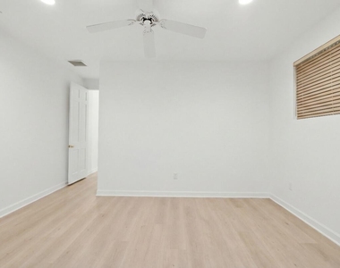 1716 Nw 124th Way - Photo Thumbnail 25