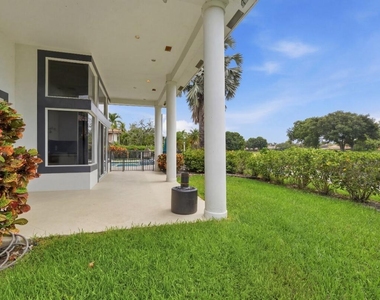 1716 Nw 124th Way - Photo Thumbnail 8