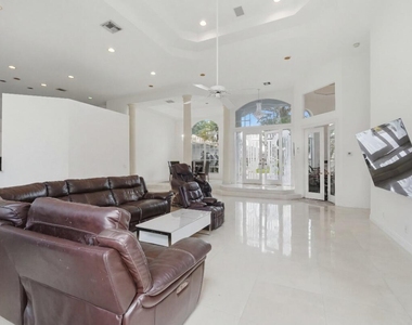 1716 Nw 124th Way - Photo Thumbnail 33