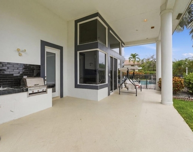 1716 Nw 124th Way - Photo Thumbnail 11