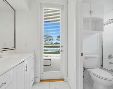 1716 Nw 124th Way - Photo Thumbnail 17