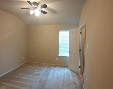 8512 Minturn Drive - Photo Thumbnail 25
