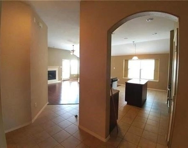 8512 Minturn Drive - Photo Thumbnail 4
