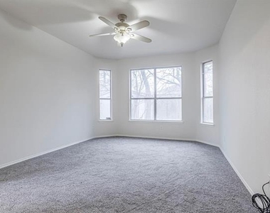 7025 Michael Drive - Photo Thumbnail 12