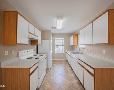 6413 W Elwood Street - Photo Thumbnail 7