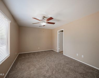 6413 W Elwood Street - Photo Thumbnail 8