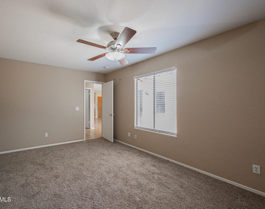 6413 W Elwood Street - Photo Thumbnail 9