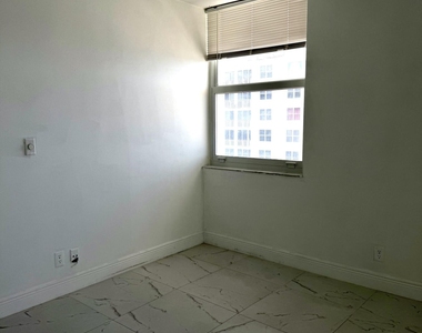 111 Briny Avenue - Photo Thumbnail 21