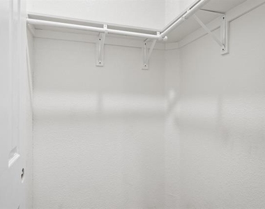 850 E Harvey Avenue - Photo Thumbnail 15