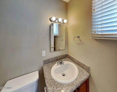 5318 W Windsor Ave, Way - Photo Thumbnail 8