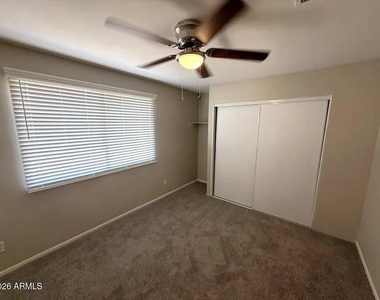 5318 W Windsor Ave, Way - Photo Thumbnail 7