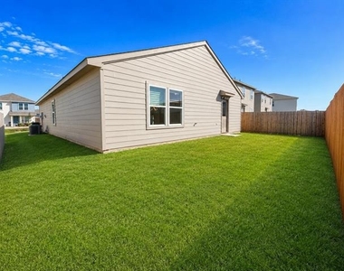 145 Bluebonnet Way - Photo Thumbnail 21