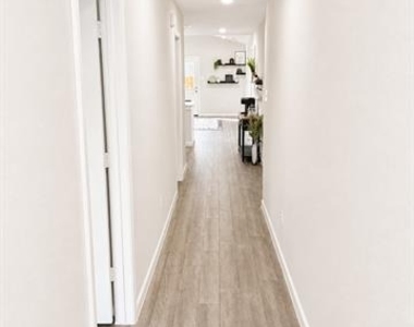 145 Bluebonnet Way - Photo Thumbnail 9