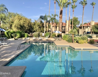 11515 N 91st Street - Photo Thumbnail 24