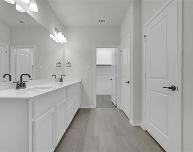 2650 Bechtol Street - Photo Thumbnail 18