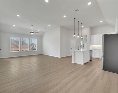 2650 Bechtol Street - Photo Thumbnail 13
