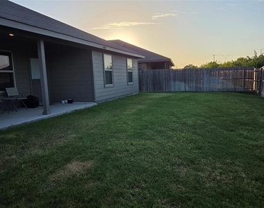 3128 Winoak Drive - Photo Thumbnail 20