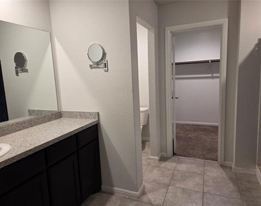 3128 Winoak Drive - Photo Thumbnail 17